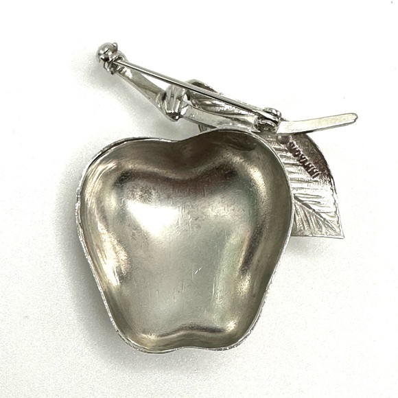 Vintage Costume Signed Giovanni Apple Fruit Brooch Silver Tone Mid Century MCM - Picture 2 of 6